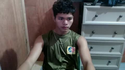 Snapshot of vflashy505 chatting on 10/13/25, 06:35 vflashy505 online show from 10/13/25, 06:35