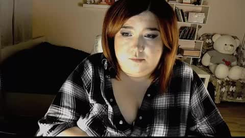 Snapshot of vi__vixen chatting on 02/06/25, 11:48 Vi Vixen online show from 02/06/25, 11:48