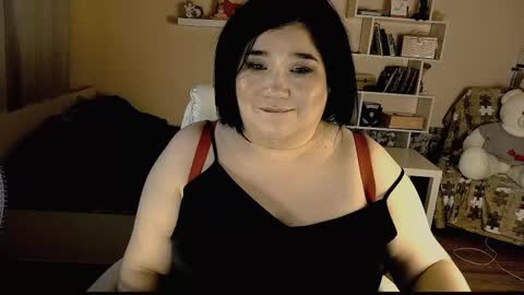 Snapshot of vi__vixen chatting on 03/08/25, 05:17 Vi Vixen online show from 03/08/25, 05:17