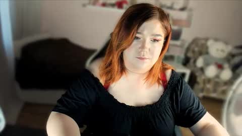 Snapshot of vi__vixen chatting on 09/21/25, 03:46 Vi Vixen online show from 09/21/25, 03:46