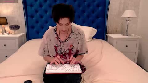 Via online show from 10/06/25, 09:34