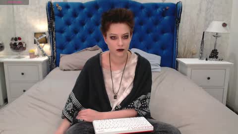 Snapshot of via_mayer chatting on 03/31/26, 10:26 Via online show from 03/31/26, 10:26