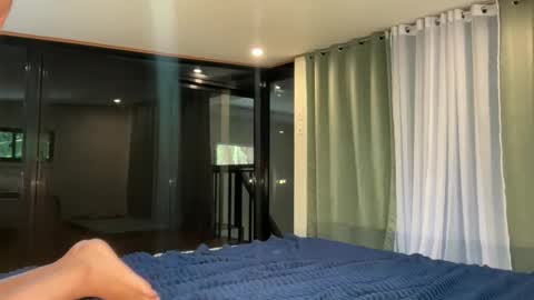 via_olala online show from 10/22/25, 04:02