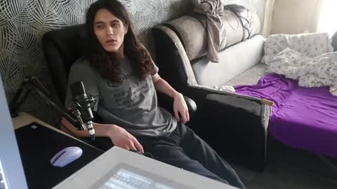 vialeras online show from 12/16/24, 08:31