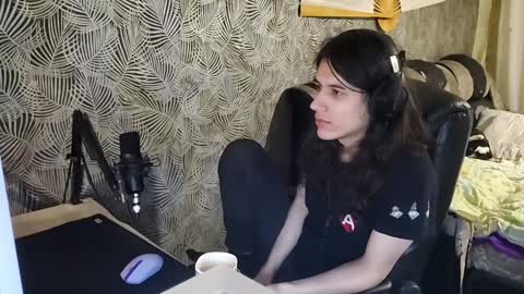 vialeras online show from 12/28/24, 02:54