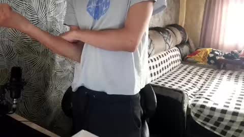 vialeras online show from 02/15/25, 07:27