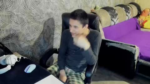 vialeras online show from 03/08/25, 01:03