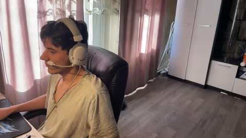 vialeras online show from 10/17/25, 07:55