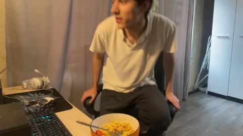 vialeras online show from 11/25/25, 06:46