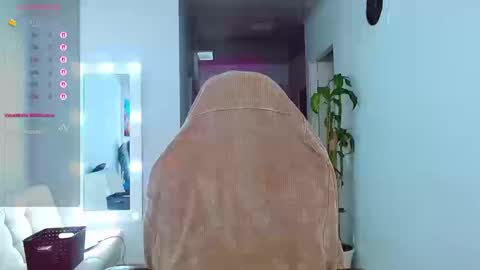 Ariana  online show from 09/10/25, 09:59