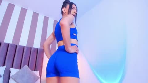 Ariana  online show from 10/08/25, 08:39