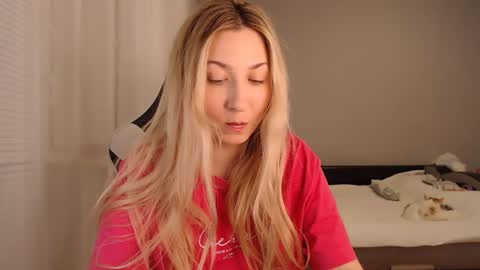 Amelia online show from 12/16/24, 06:27