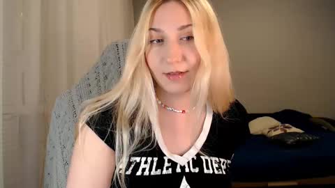 Amelia online show from 09/16/25, 07:15