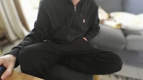 Snapshot of vic4tens18 chatting on 03/17/26, 10:29 vic4tens online show from 03/17/26, 10:29