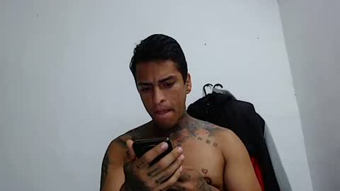 Snapshot of vicctorzc chatting on 01/11/26, 06:24 Victor cardenas online show from 01/11/26, 06:24