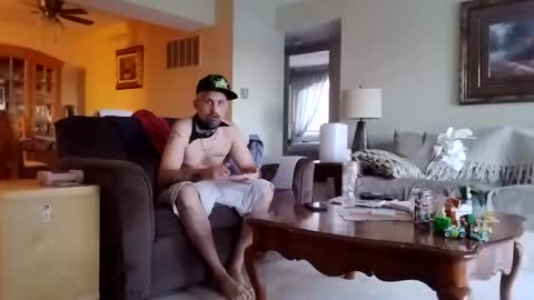 Snapshot of viciouzz1 chatting on 11/05/25, 10:21 viciouzz1 online show from 11/05/25, 10:21