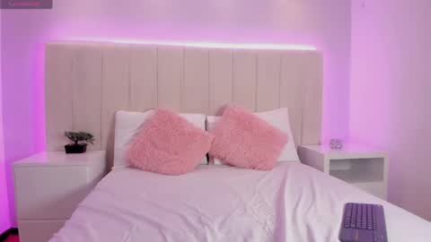 Vicky online show from 05/22/26, 04:34