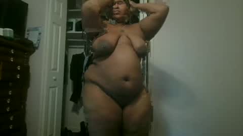 Snapshot of vickiryder56 chatting on 11/11/25, 03:45 vickiryder56 online show from 11/11/25, 03:45