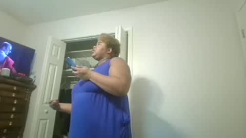 Snapshot of vickiryder56 chatting on 11/21/25, 05:00 vickiryder56 online show from 11/21/25, 05:00