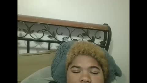 Snapshot of vickiryder56 chatting on 11/26/25, 02:12 vickiryder56 online show from 11/26/25, 02:12