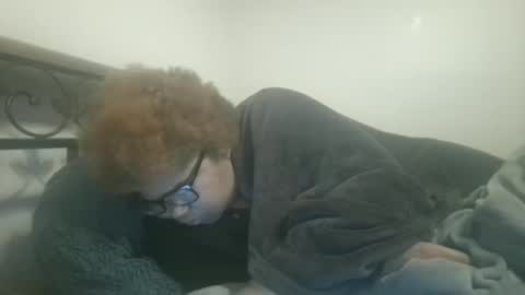 Snapshot of vickiryder56 chatting on 12/17/25, 03:56 vickiryder56 online show from 12/17/25, 03:56