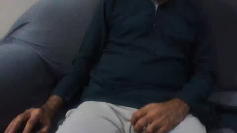 Snapshot of vicky_5540 chatting on 12/15/25, 07:07 Big Dick Sxy Ass online show from 12/15/25, 07:07