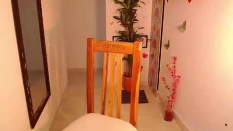 Vicky  online show from 03/01/25, 07:15