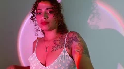 Vicky  online show from 03/09/25, 12:00