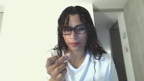 Vicky  online show from 04/21/26, 01:42