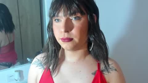 Snapshot of vicky_hot_x chatting on 06/06/26, 12:05 online show from 06/06/26, 12:05