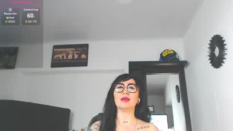 Vicky  online show from 04/02/26, 08:34