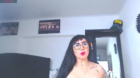 Vicky  online show from 07/03/26, 11:05