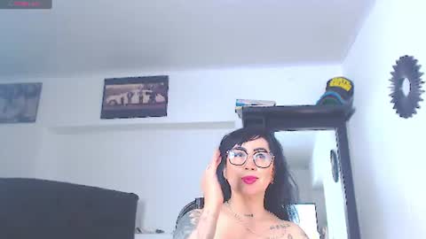 Vicky  online show from 07/07/26, 11:14
