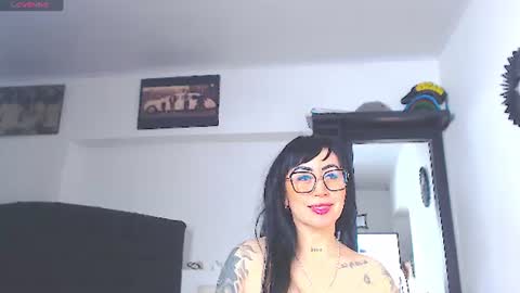 Vicky  online show from 07/17/26, 11:06