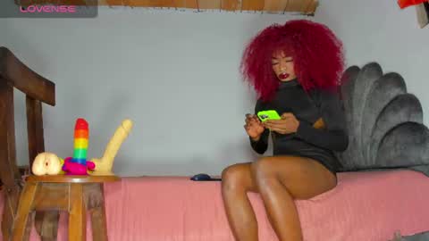 vicky manuela online show from 06/17/26, 04:04