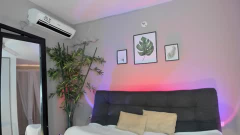 Amy online show from 10/17/25, 07:38