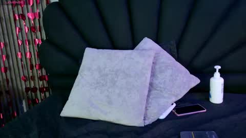 Snapshot of vicky_lopezz_ chatting on 03/12/26, 02:50 vicky_lopezz_ online show from 03/12/26, 02:50