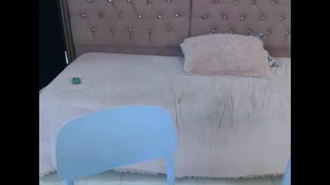 Victoria y Danniela online show from 06/13/26, 08:07