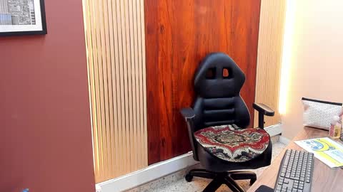 Vicky online show from 02/06/25, 01:49