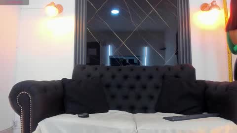 Vicky online show from 12/02/25, 08:26