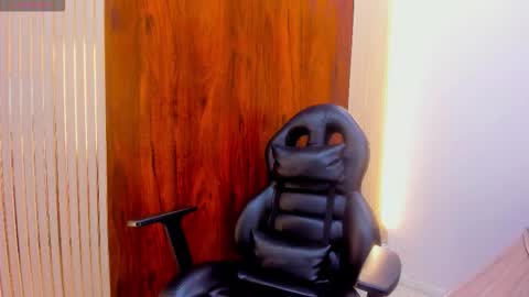 Snapshot of vickyjohnson1 chatting on 02/05/26, 08:57 Vicky online show from 02/05/26, 08:57