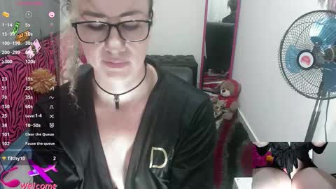 Valentina online show from 11/03/25, 07:48