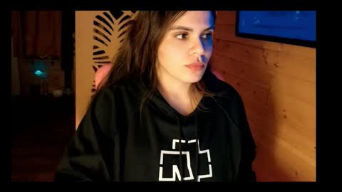 Snapshot of vickyvalencia2 chatting on 03/16/26, 03:23 vickyvalencia2 online show from 03/16/26, 03:23