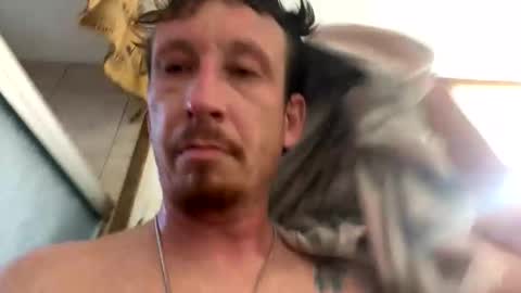 vicrobertson595 online show from 04/15/26, 11:27