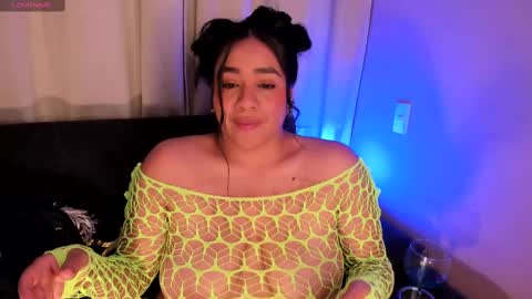 Victoria Serna  online show from 03/08/25, 02:45