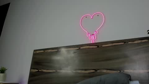 Victoria online show from 12/06/24, 03:33