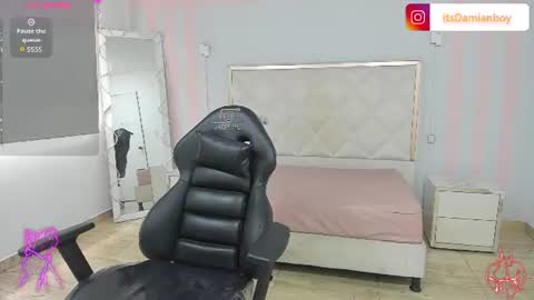 Snapshot of victoria1_tay chatting on 07/08/26, 07:07 victoria1_tay online show from 07/08/26, 07:07