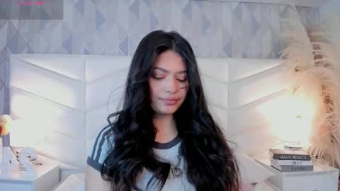 Snapshot of victoria___jonnes chatting on 09/24/25, 12:19 victoria___jonnes online show from 09/24/25, 12:19