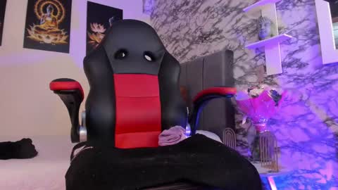 Victoria Coopeer online show from 03/11/25, 01:37