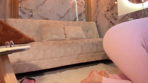 Snapshot of victoria__coopeer chatting on 02/17/26, 10:38 Victoria Coopeer online show from 02/17/26, 10:38